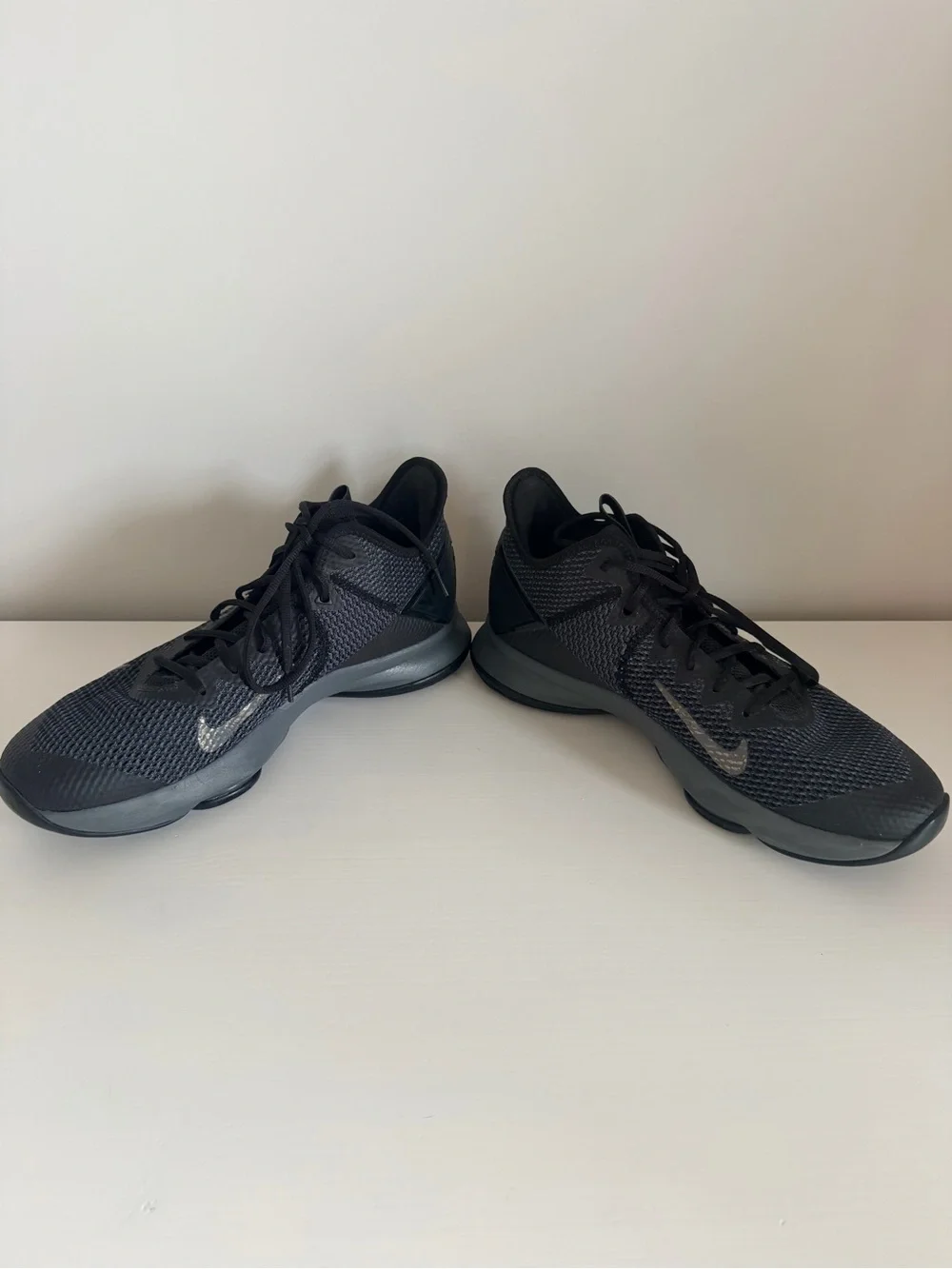 Nike - LeBron James Dark Gray/Black Athletic Shoes